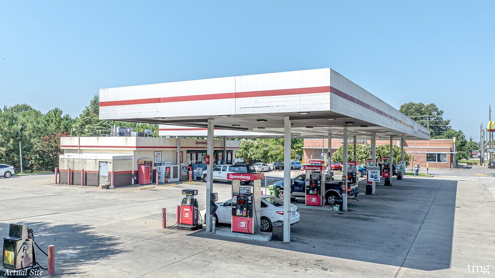 More Photos Of 6127 US Highway 301 S, Four Oaks Freestanding For Sale