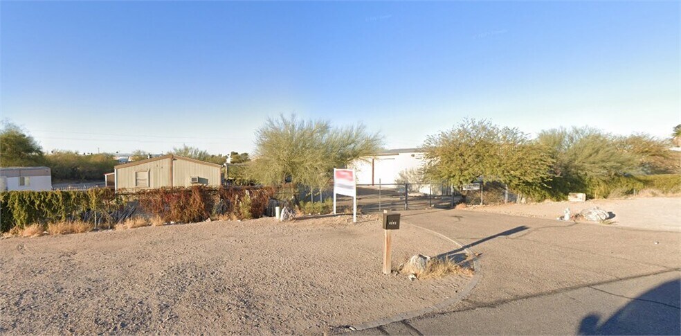 More Photos Of 1530 E Benson Hwy, Tucson Warehouse For Sale