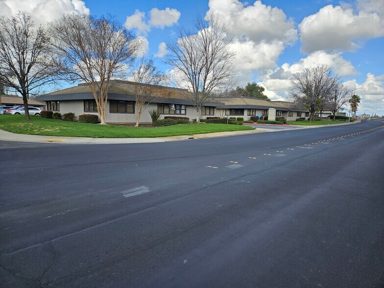 Primary Photo Of 1098 Melody Ln, Roseville Office For Lease