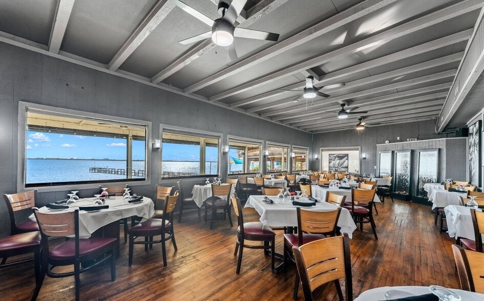 More Photos Of 4845 Dixie Hwy NE, Palm Bay Restaurant For Sale