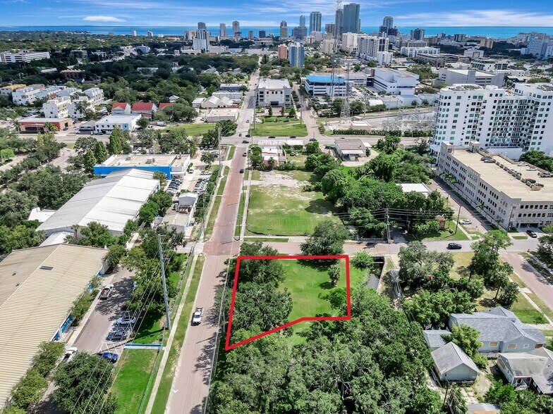 More Photos Of 1700 Burlington Ave N, Saint Petersburg Land For Sale