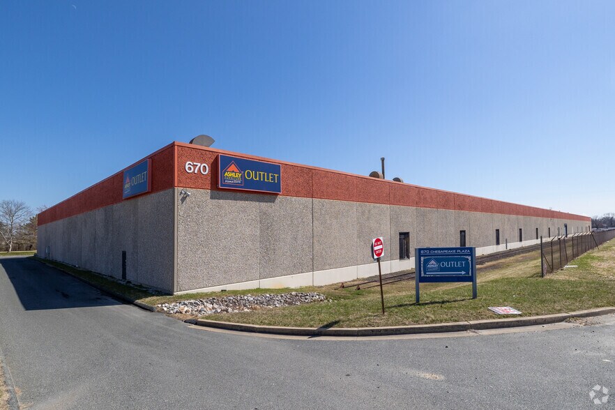 More Photos Of 670 Chesapeake Park Plz, Middle River Warehouse For Lease