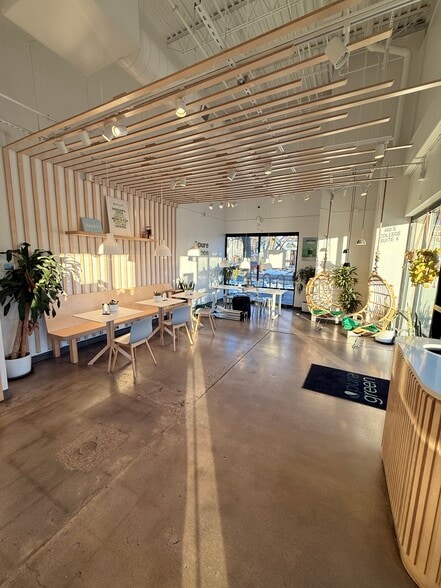 More Photos Of 420-460 S College Ave, Fort Collins General Retail For Lease