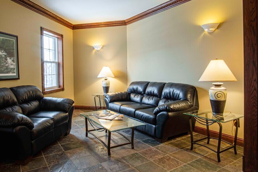 More Photos Of 1641 S Milford Rd, Highland Medical For Lease