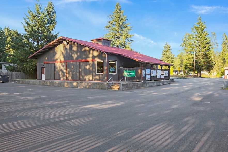 More Photos Of 461 NE Old Belfair Hwy, Belfair Storefront Retail Office For Sale