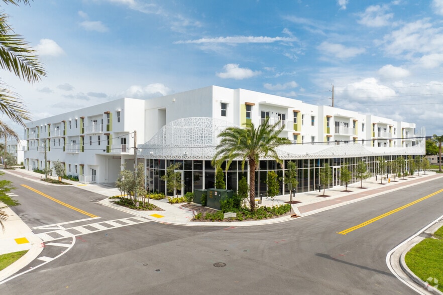 More Photos Of 500 N Dixie Hwy, Hallandale Beach Medical For Lease