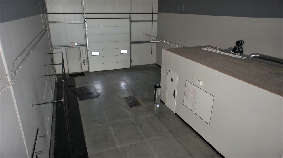 More Photos Of 280 Portage Clos, Sherwood Park Warehouse For Sale