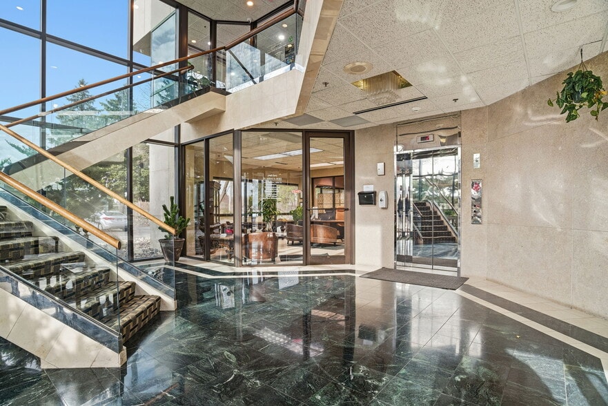 More Photos Of 941 Hillwind Rd NE, Minneapolis Medical For Sale