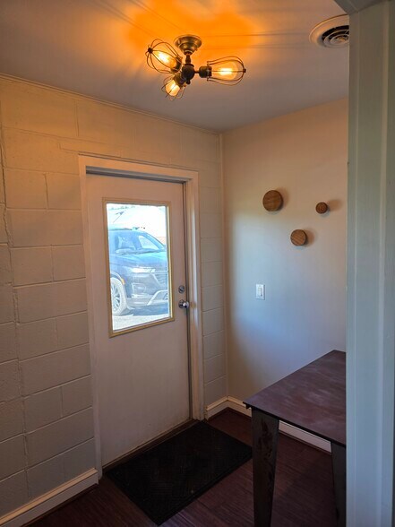 More Photos Of 9213 First St, Baroda Office For Lease
