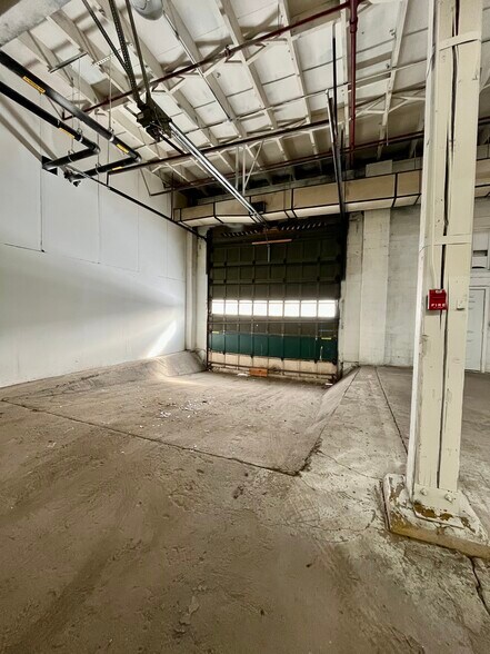 More Photos Of 606 7th St, Schenectady Warehouse For Sale
