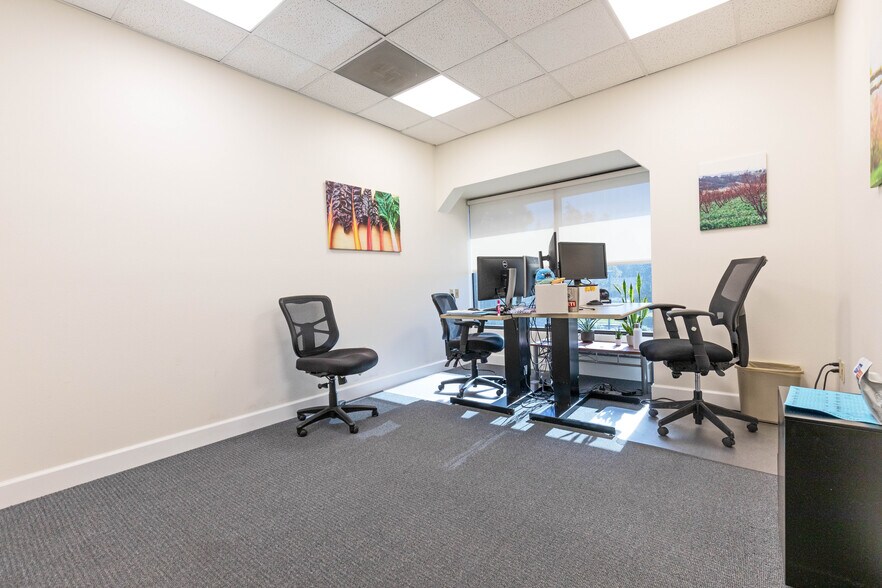 More Photos Of 3050 Beacon Blvd, West Sacramento Office For Sale