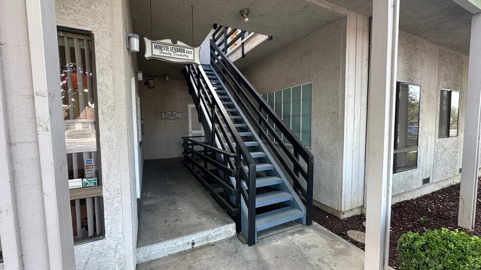 More Photos Of 899 E Grand Ave, Escondido Medical For Sale