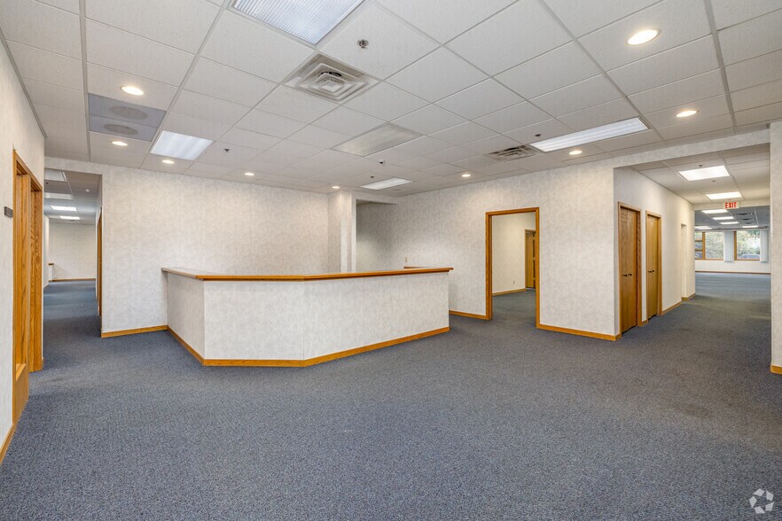 More Photos Of 822 Centennial Way, Lansing Office For Sale