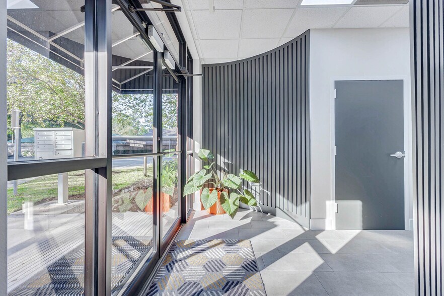 More Photos Of 12837 Louetta Rd, Cypress Office For Lease