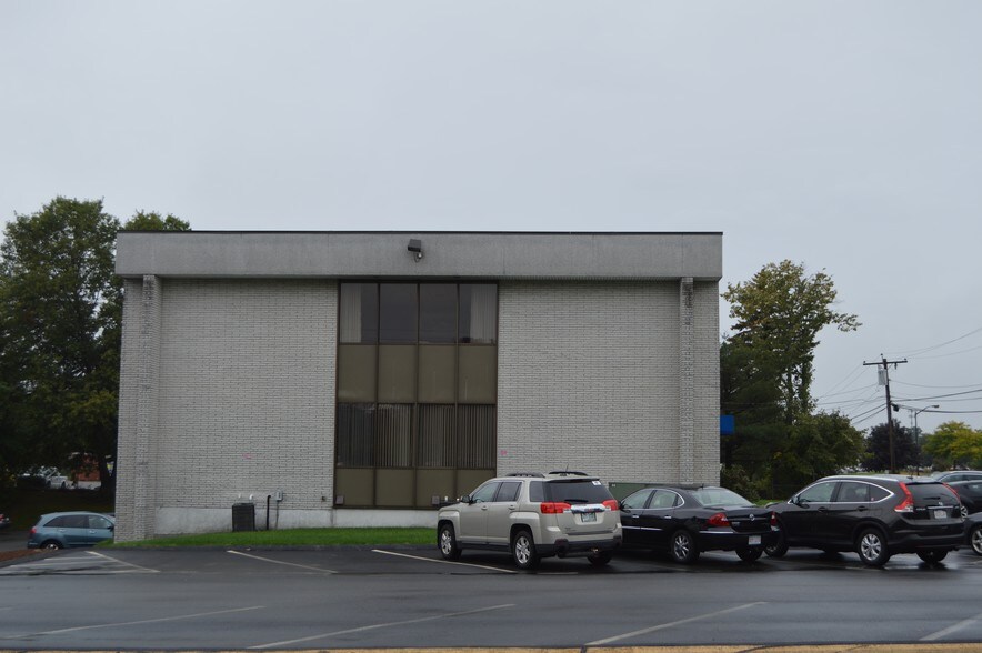 More Photos Of 500 Clark Rd, Tewksbury Medical For Sale
