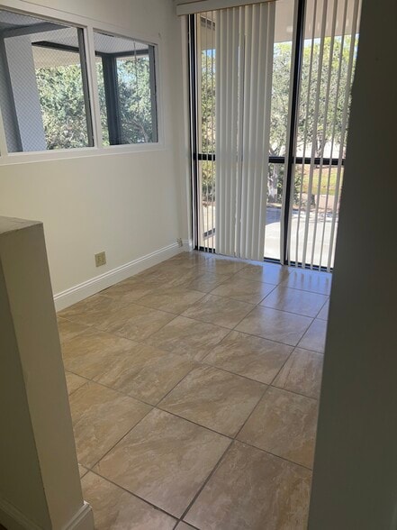 More Photos Of 4503 NW 103rd Ave, Sunrise Light Distribution For Lease