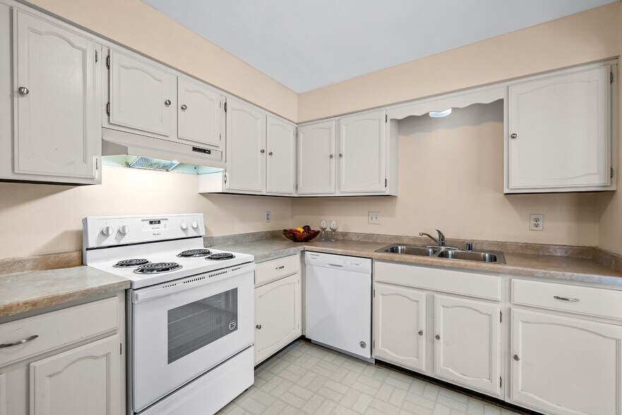 More Photos Of , Glendale Multifamily For Sale