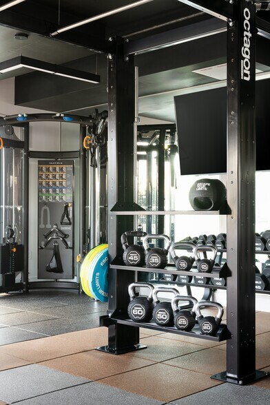 More Photos Of 5935 W Pico Blvd, Los Angeles Apartments For Lease