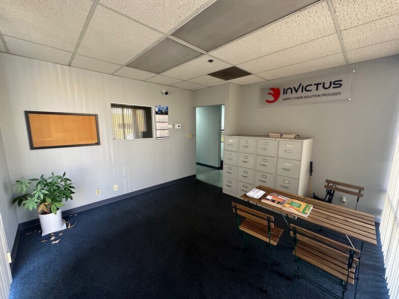 More Photos Of 11937-11939 Woodruff Ave, Downey Unknown For Lease
