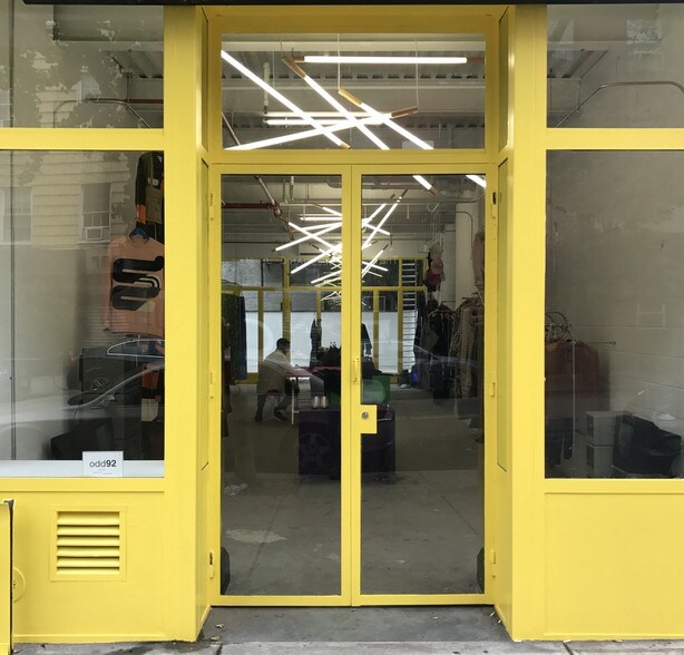 More Photos Of 276 Grand St, Brooklyn Storefront Retail Residential For Lease