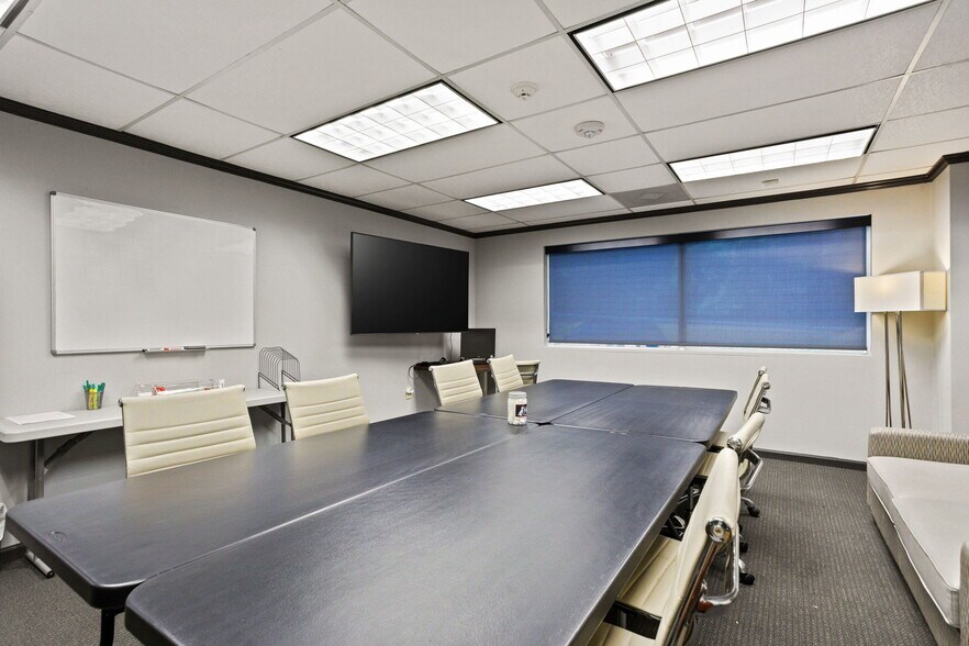 More Photos Of 340 Interstate Blvd, Greenville Warehouse For Sale