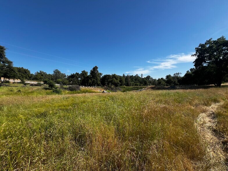 More Photos Of 7060 La Mesa Ln, Somerset Land For Sale
