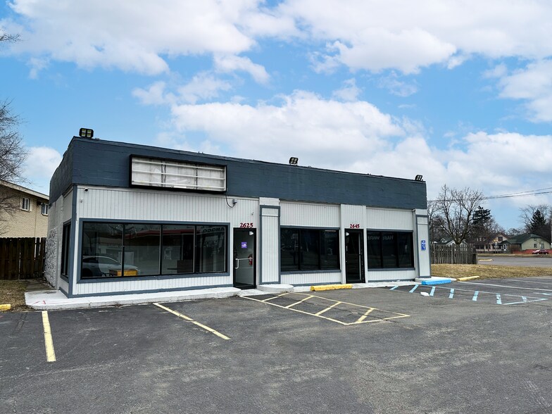 More Photos Of 2625-2645 S Wayne Rd, Westland Freestanding For Sale