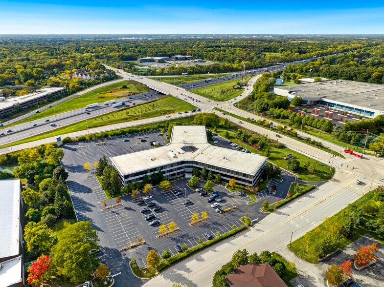 More Photos Of 2275 Half Day Rd, Bannockburn Office For Lease