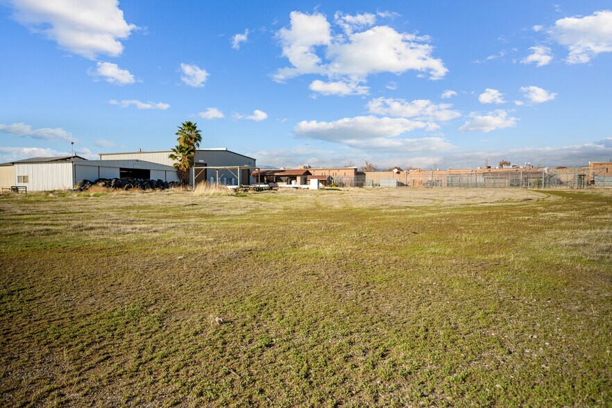More Photos Of 185 W Gale Ave, Coalinga Correctional Facility For Sale