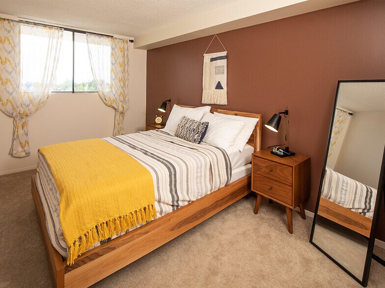 More Photos Of 360 Croydon Ave, Ottawa Apartments For Lease