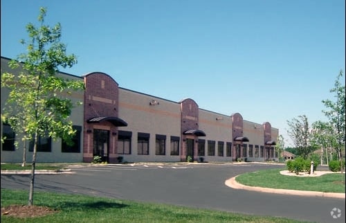 More Photos Of 580-600 Hayward Ave, Oakdale Flex For Sale