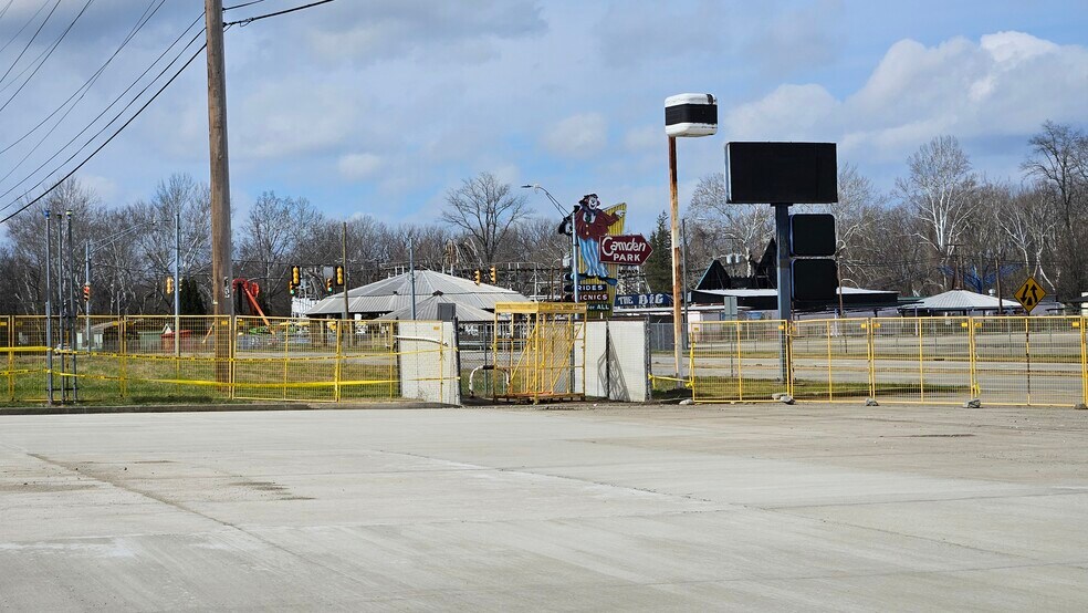 More Photos Of 4969 Waverly Rd, Huntington Convenience Store For Sale