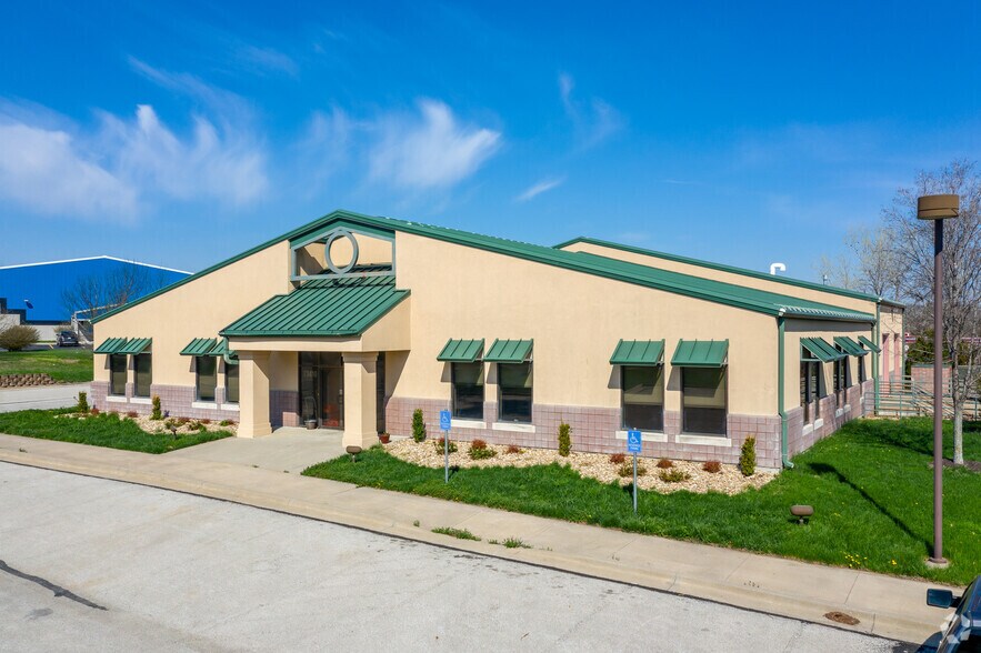 Primary Photo Of 23410 W 79th St, Shawnee Light Distribution For Lease