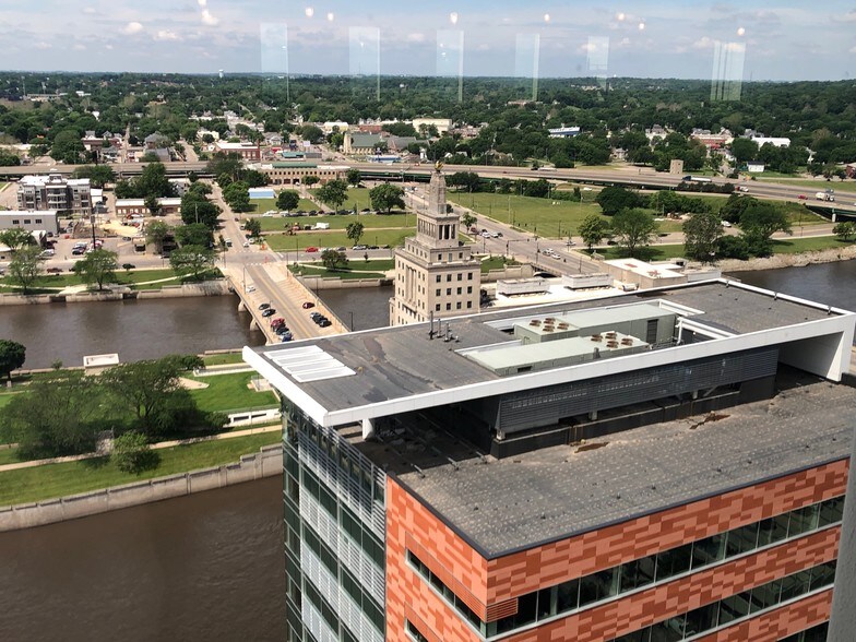 More Photos Of 200 1st St Se, Cedar Rapids Office For Lease
