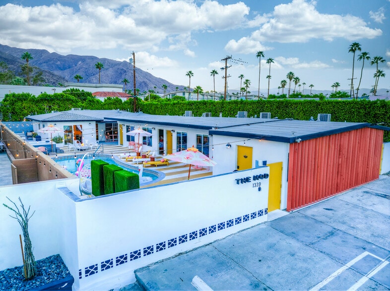 More Photos Of 1339 N Indian Canyon Dr, Palm Springs Hotel For Sale