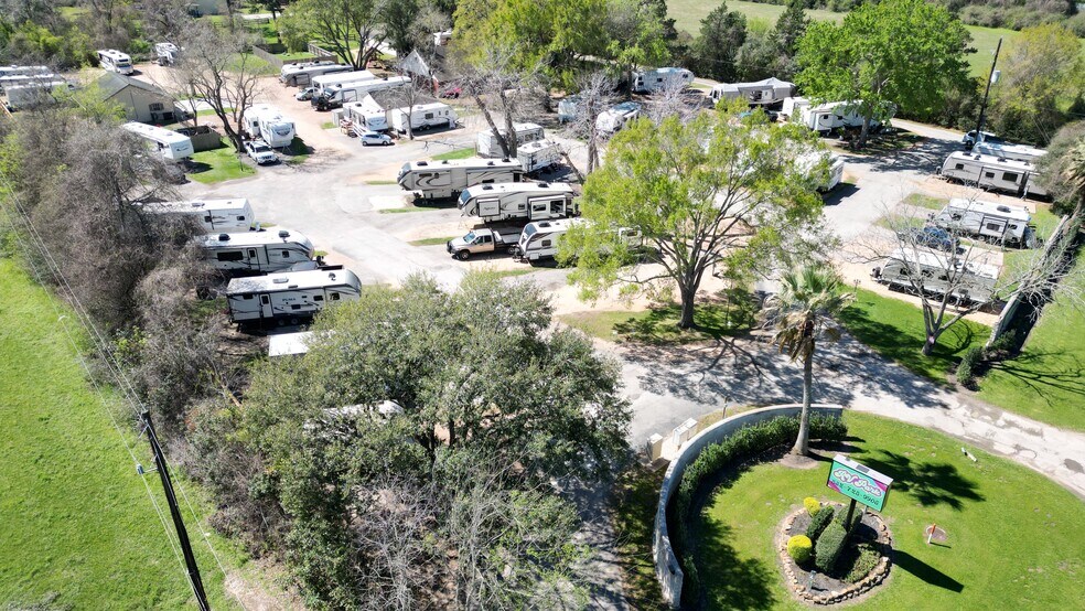 More Photos Of 19615 FM 2920 Rd, Tomball Multifamily For Sale