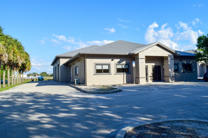 Primary Photo Of 17161 Alico Center Rd, Fort Myers Warehouse For Lease