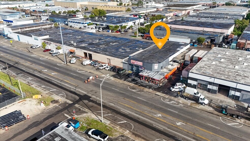 More Photos Of 3595 NW 54th St, Miami Warehouse For Sale