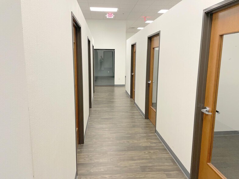 More Photos Of 7500 Baker Blvd, Richland Hills Flex For Lease