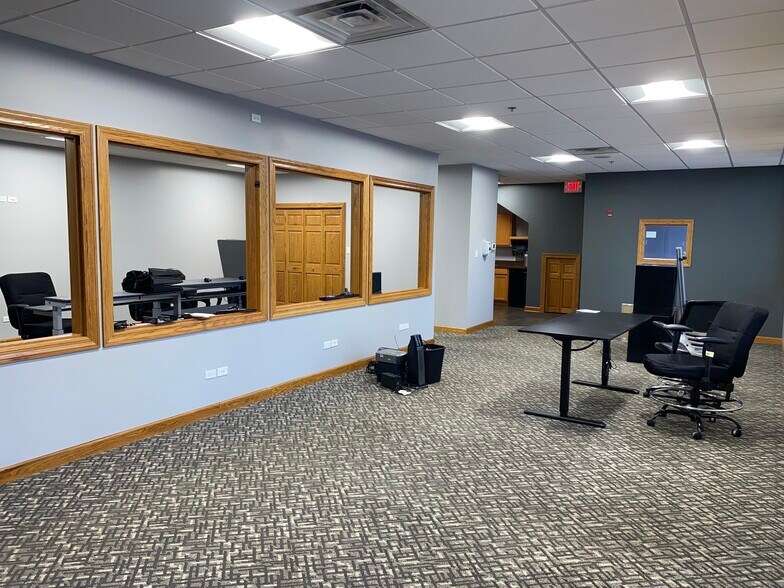 More Photos Of 9200 W 191st St, Mokena Office For Sale