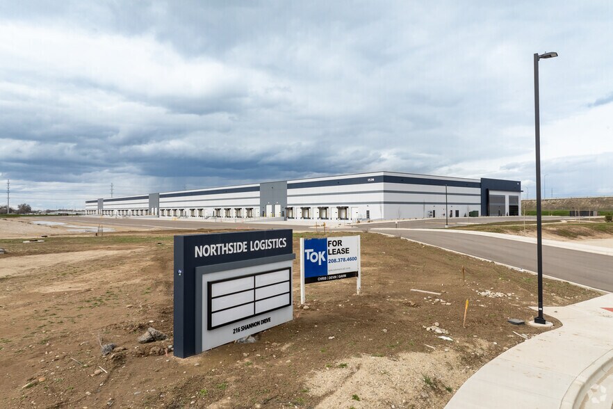 More Photos Of 216 Shannon Dr, Nampa Warehouse For Lease