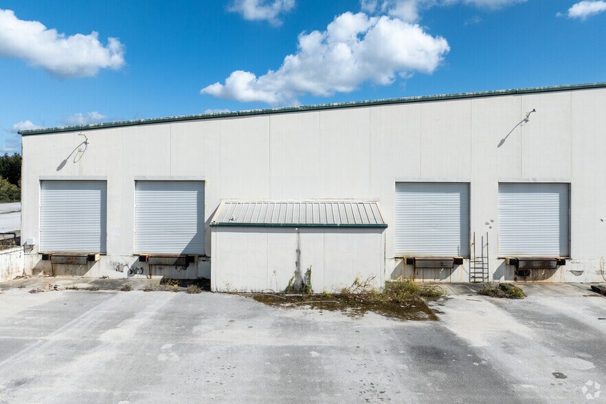 More Photos Of 5407 NW 44th Ave, Ocala Manufacturing For Sale
