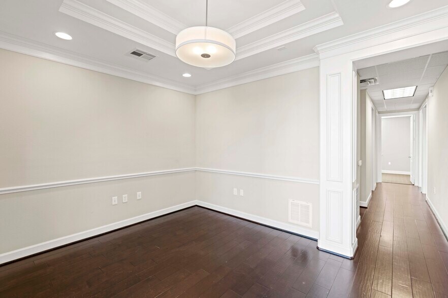 More Photos Of 440 Cobia Dr, Katy Office For Lease