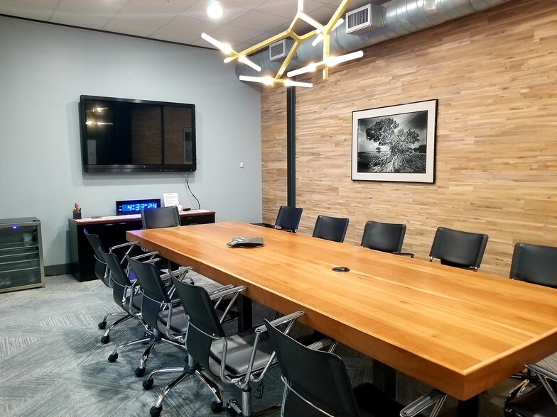 6911 Pistol Range Rd, Tampa, FL 33635 Lofts/Showrooms For Lease