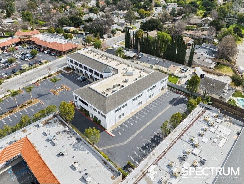 More Photos Of 23206 Lyons Ave, Santa Clarita Medical For Lease
