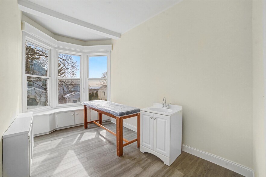 More Photos Of 100 S Highland Ave, Ossining Office For Sale
