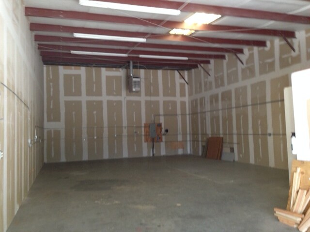 More Photos Of 1025 Nine North Dr, Alpharetta Warehouse For Lease