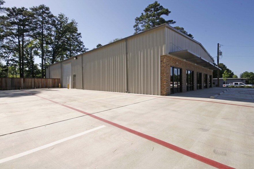 More Photos Of 405 Enterprise St, Longview Warehouse For Sale
