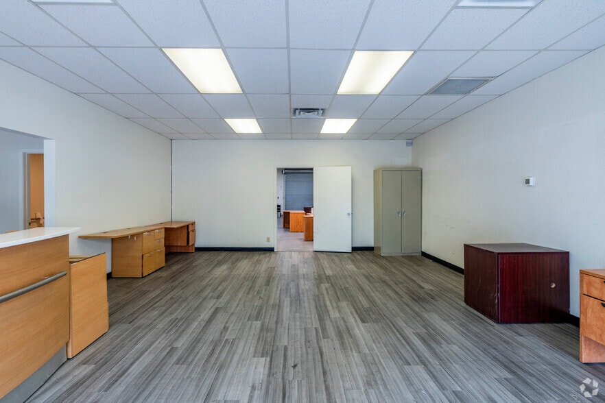 More Photos Of 50 Freeport Blvd, Sparks Light Distribution For Lease