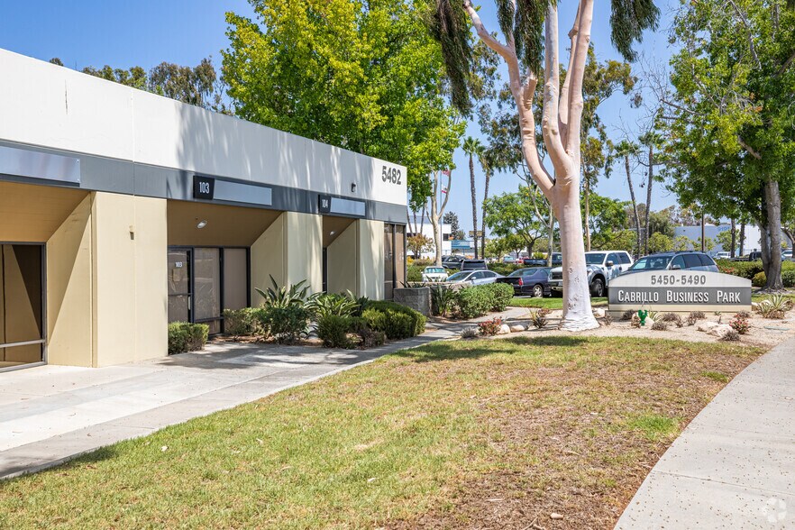 More Photos Of 5482 Complex St, San Diego Light Distribution For Lease